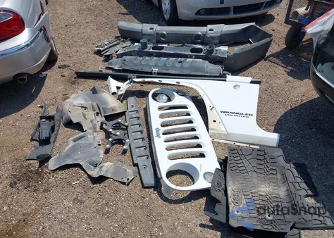 2017 Jeep Wrangler Unlimited Rubicon 4X4 z USA, uszkodzony, nr VIN 1C4BJWFG4HL730341